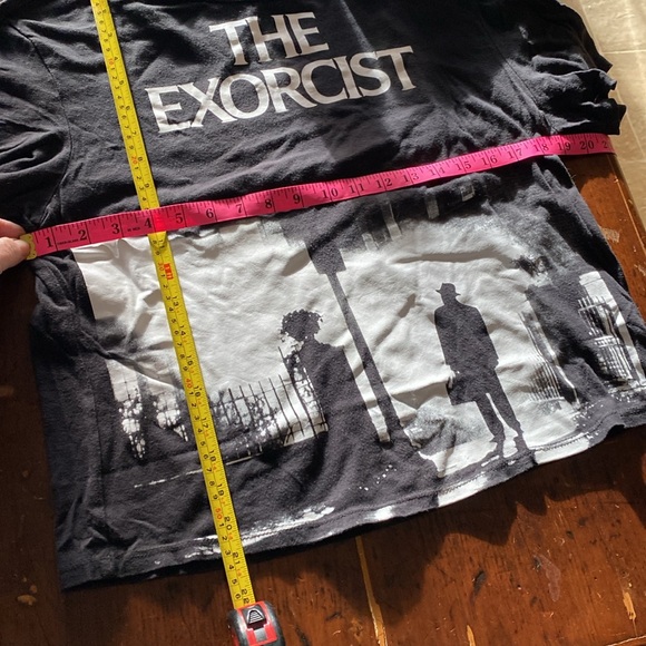 Lot of three 100% cotton tees—The Exorcist, Gremlins & Buffy the Vampire Slayer - Picture 3 of 13